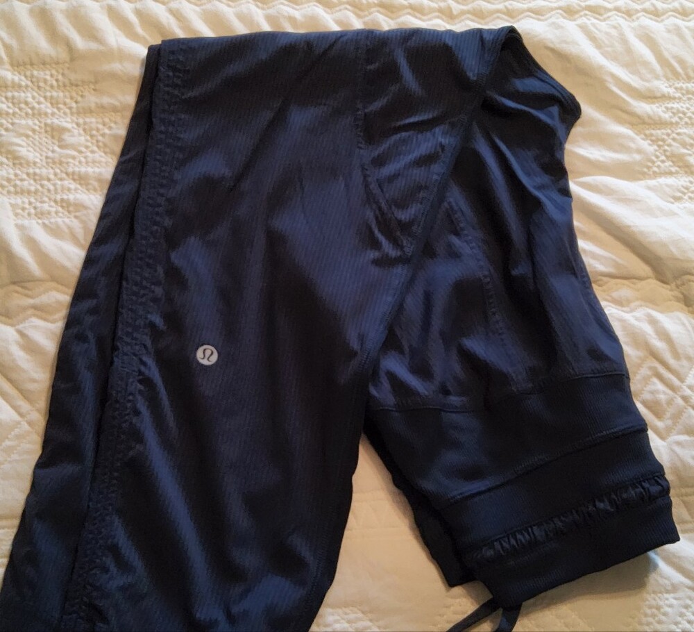 lululemon athletica navy blue drawstring joggers